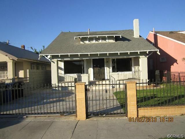 1st image of 829 W 56th St