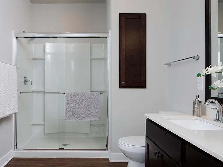 Arrabelle Apartments Bathroom