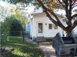 211 S Willow Rd, Evansville, IN 47714