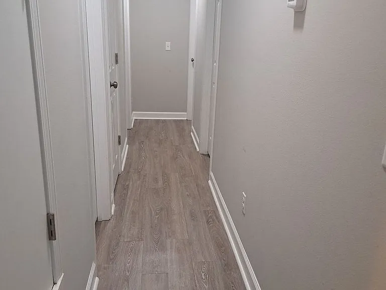 5921 Howard Rd — Photo 22