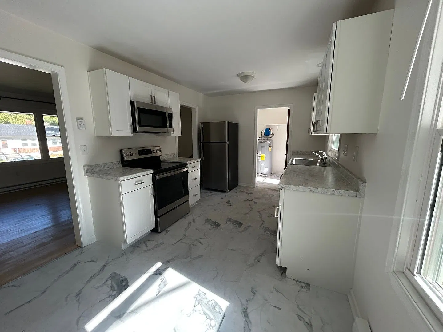 312 Reynolds Avenue — Photo 2