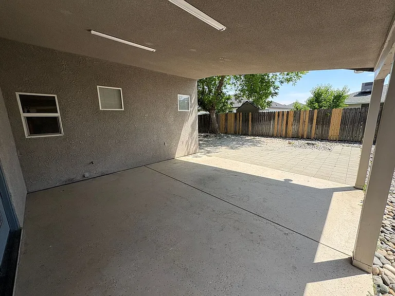 1040 N Sumter Ct — Photo 38