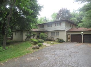55 Carlton Rd, Monsey, NY 10952