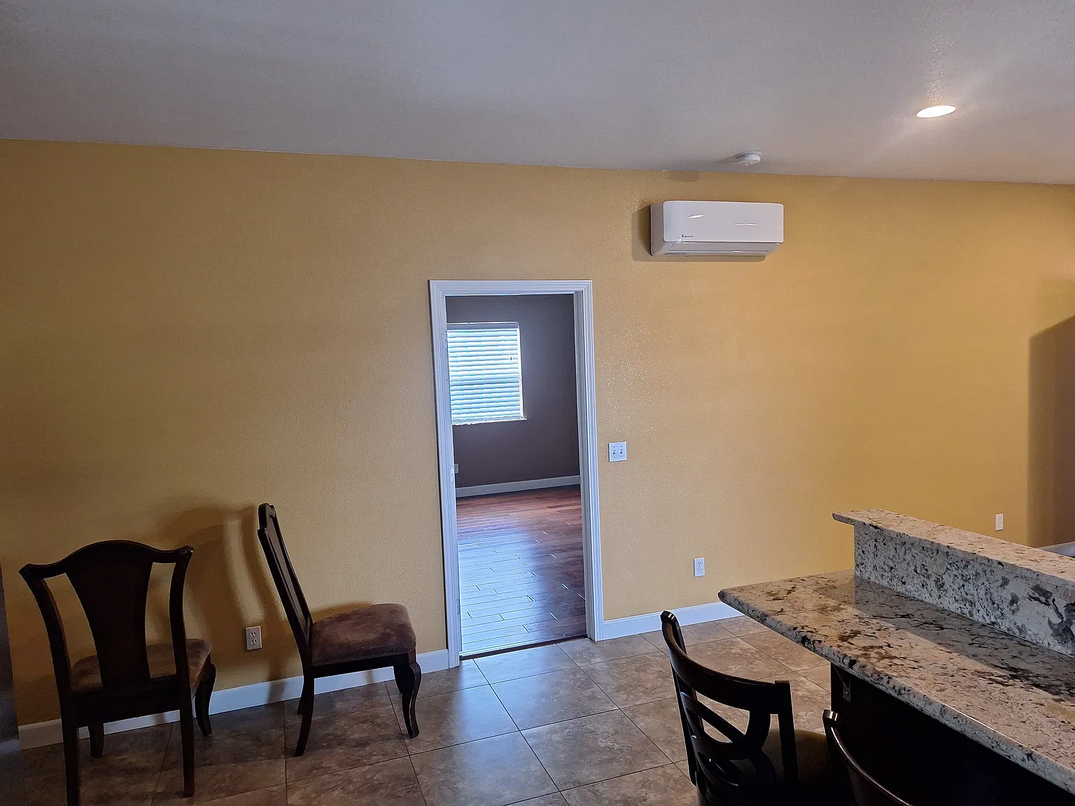 1 bed, 1937 sqft, $2,150 — Photo 2