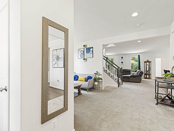 3rd image of 1080 Coastal Ave