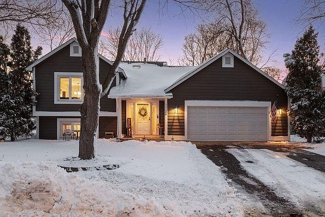 1st image of 13200 Court Pl