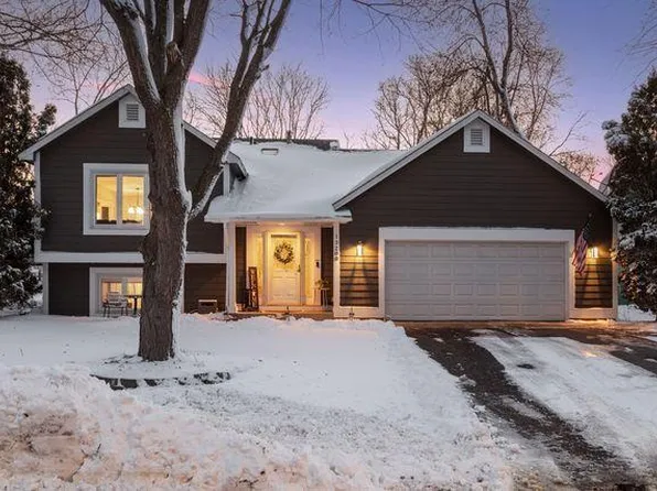 13200 Court Pl, Burnsville, MN 55337