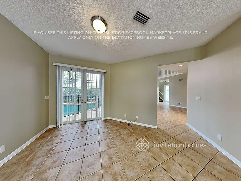 6111 NW 58th Way — Photo 5