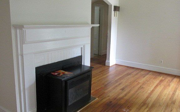 4th image of 1110 Watkins Ave