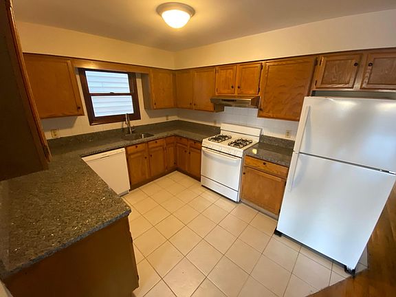 3rd image of 107 Jabez St #1