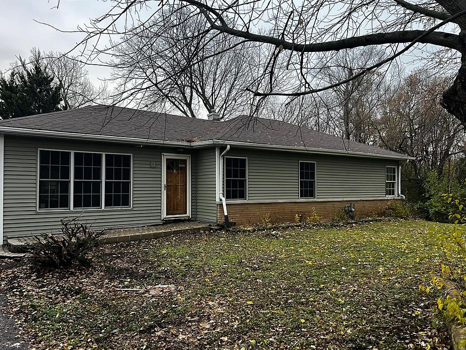 2nd image of 1N571 Evergreen Ave