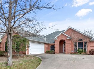 2011 Nugent Dr, Mansfield, TX 76063