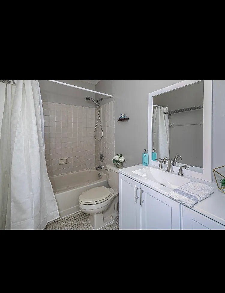 2 bed, 1.5 bath, 1200 sqft, $2,499 — Photo 4