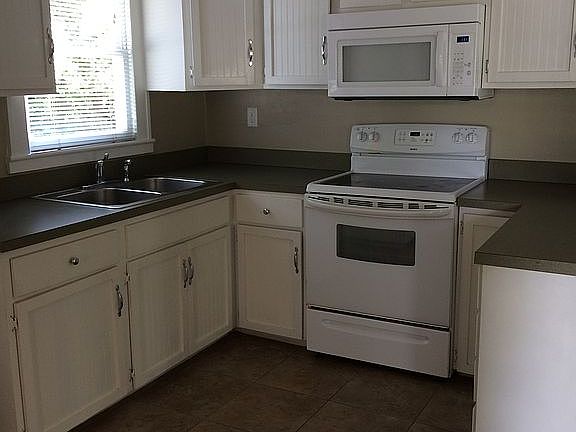 5th image of 301 W Palmetto Ave