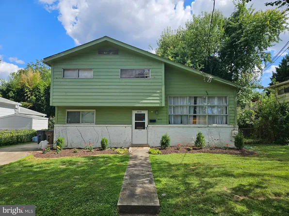 5916 Holland Rd, Rockville, MD 20851