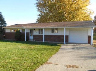 2315 University Dr, Charleston, IL 61920