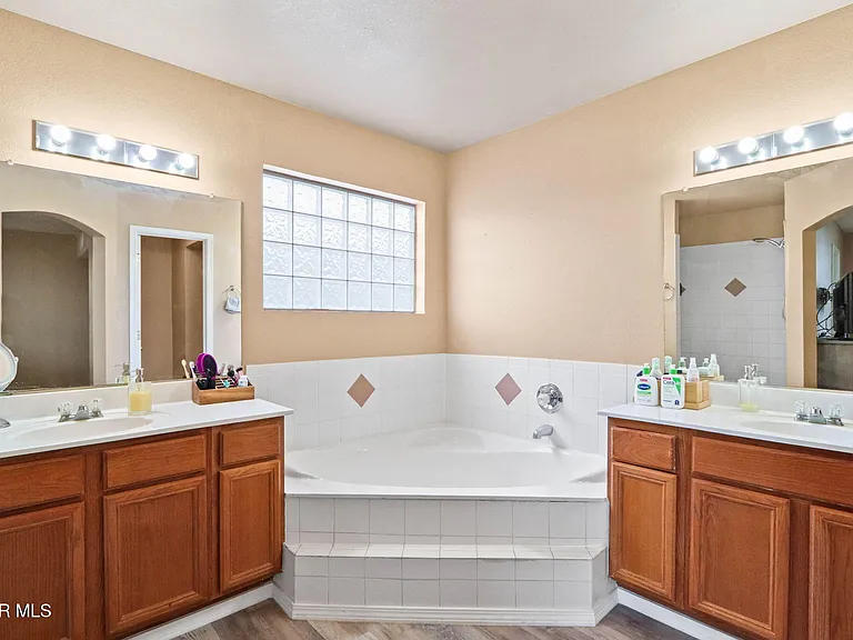 12564 Paseo Alegre Dr — Photo 33