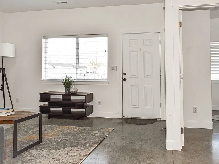 Townhouse Four-Plex in Downtown Richland — Photo 10