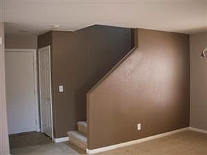 5th image of 836 Purdy Lodge St