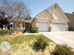 2634 N Antioch Ave, Fresno, CA