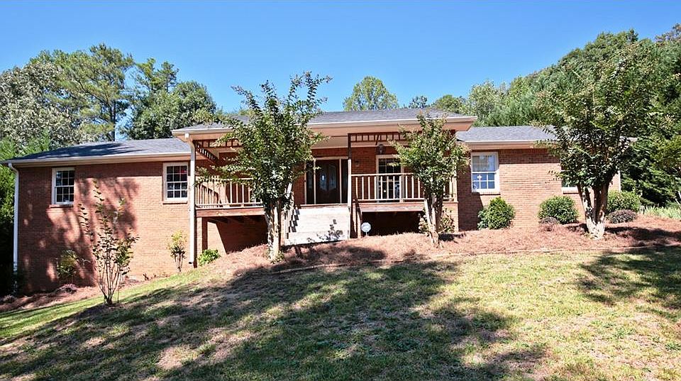 1st image of 2126 Kings Mountain Dr NE