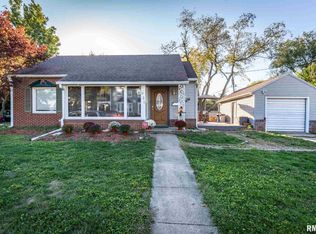 925 E Fairoaks Ave, Peoria, IL