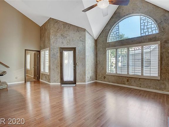 5th image of 701 Capri Dr Unit 2C