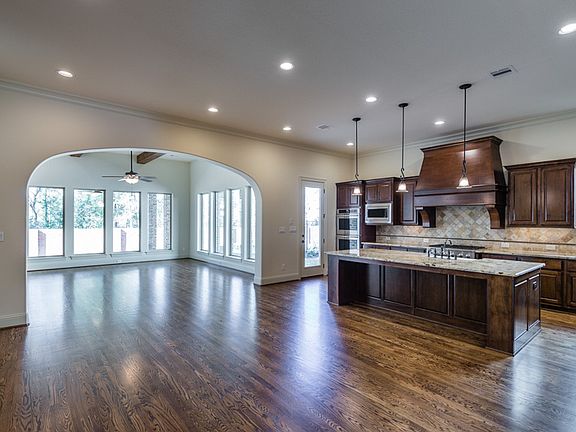 5th image of 5018 Summer Manor Ln