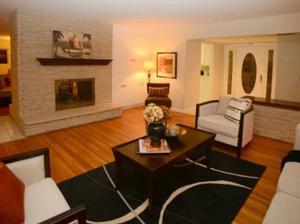7428 Tiptoe Ln, Cupertino, CA 95014