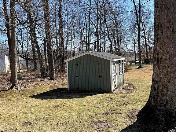 5th image of 309 N Manor Dr APT B