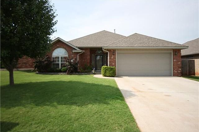 1st image of 608 E Elder Ln
