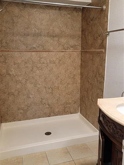 4023 Versailles Dr #4023F — Photo 11