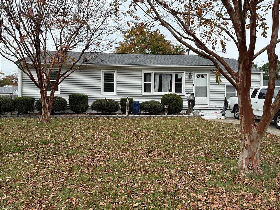 1st image of 2836 Pinewood Dr