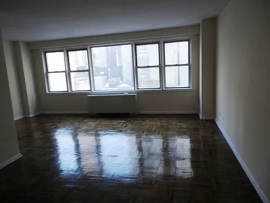 Rented by CitySites Real Estate Group | media 33