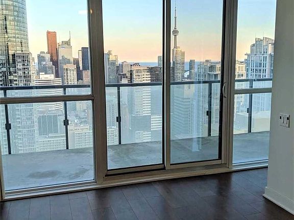 3rd image of 15 Grenville St #4610