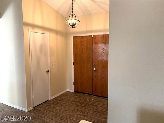 4th image of 6632 Coastal Breeze Ct