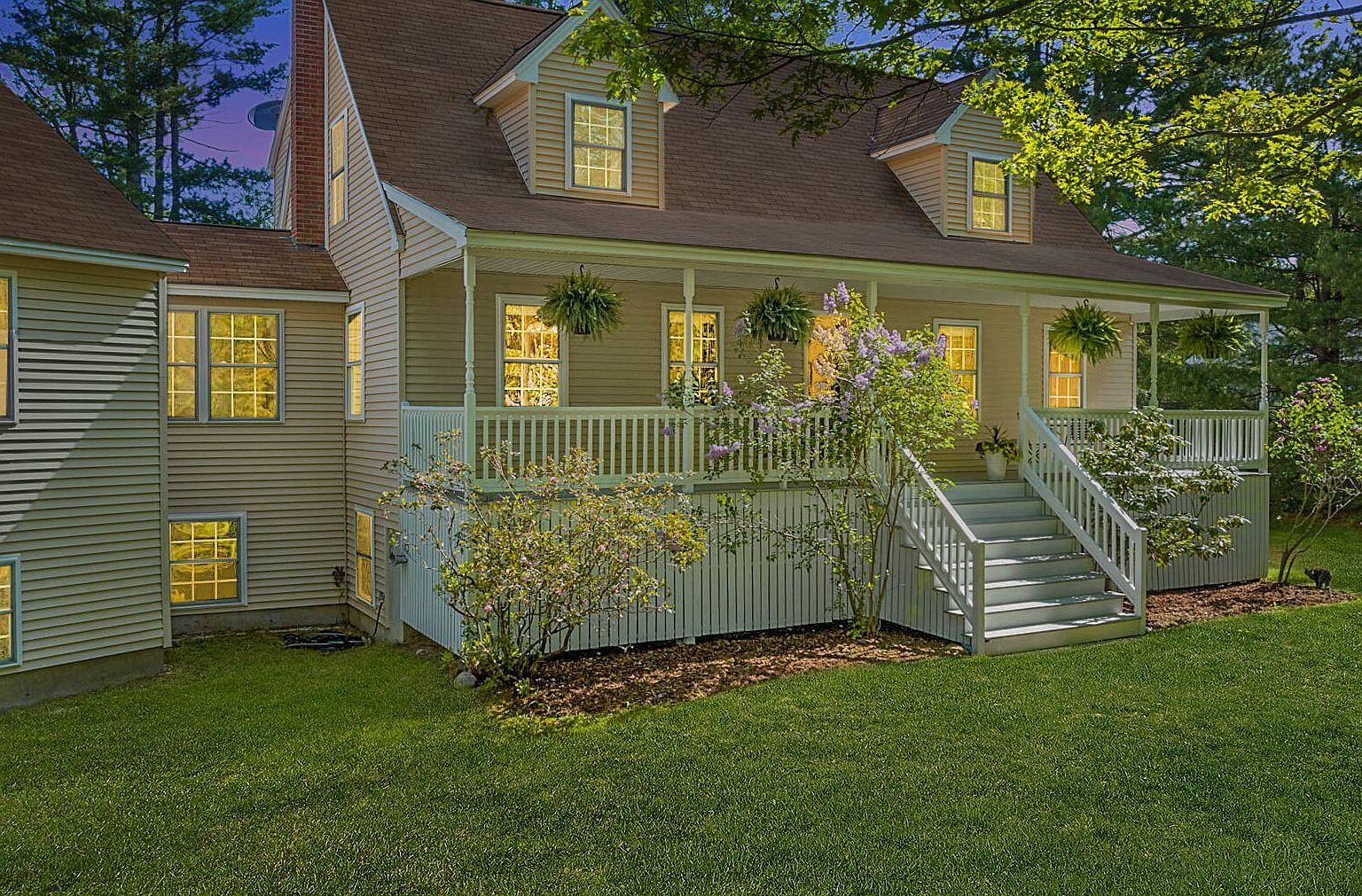 49 Ross Road, Kennebunk, ME 04043 Zillow