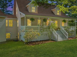 49 Ross Rd, Kennebunk, ME 04043