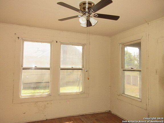 2nd image of 722 S Mittman