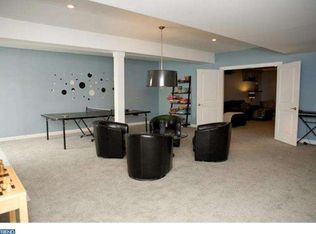 4010 Ashbrook Dr, Royersford, PA 19468