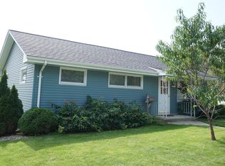 921 W Lincoln Ave, Port Washington, WI 53074