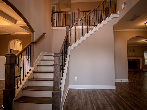 2nd image of 695 Huiet Dr