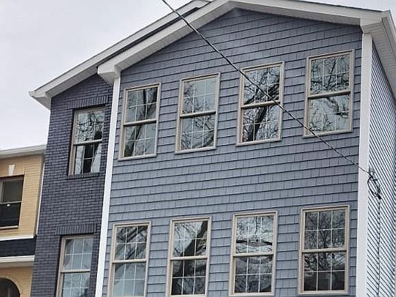 5th image of 455 Mallory Ave #2