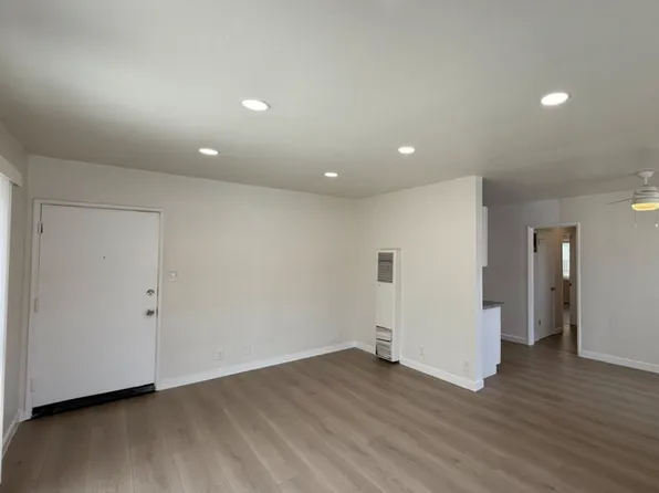 7339 Woodman Ave #1, Van Nuys, CA 91405