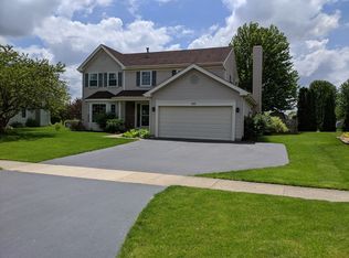 1003 Village Rd, Crystal Lake, IL 60014