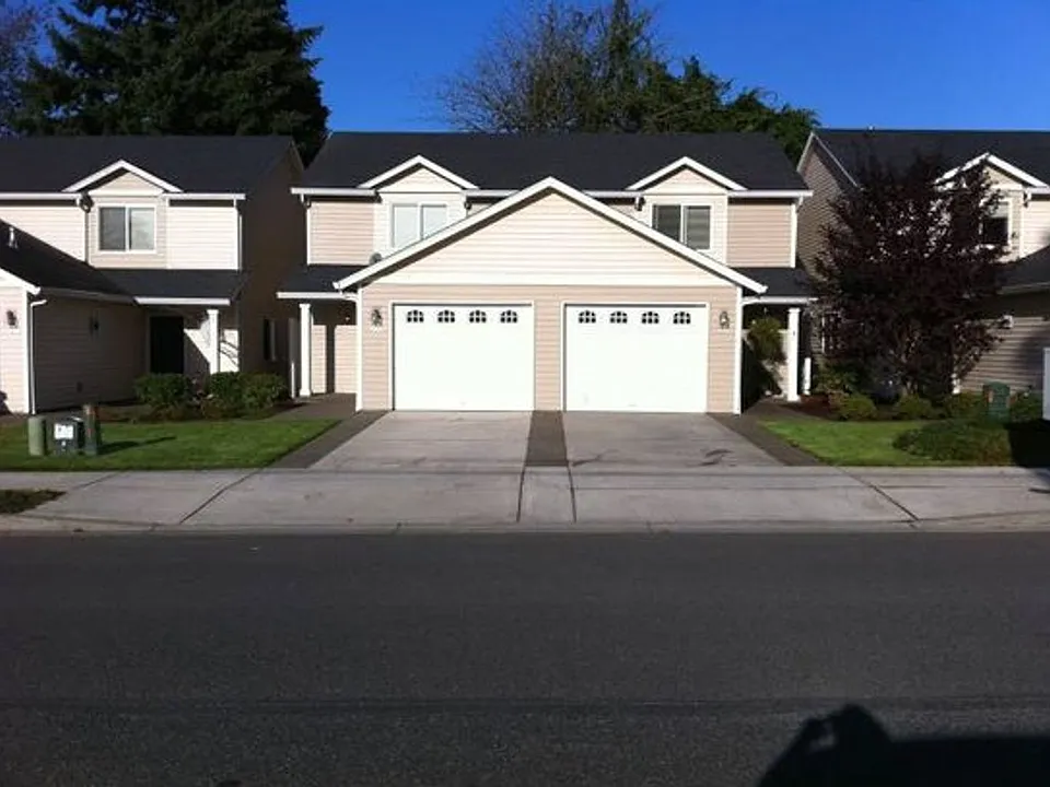 365 NE Lechner St