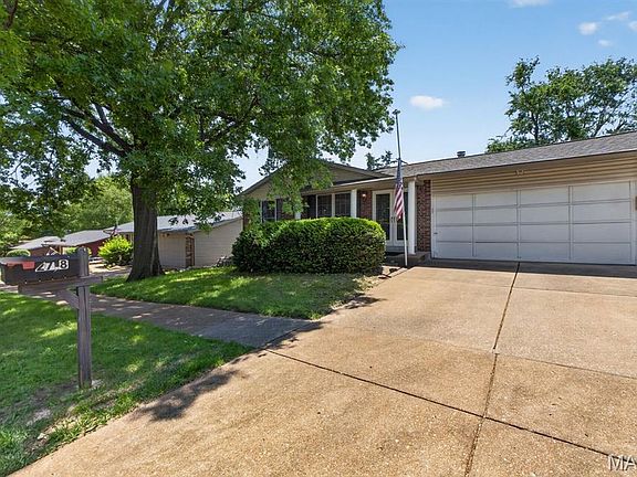 2nd image of 2718 Chalet Hill Dr