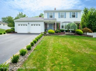 315 Betsy Ross Dr, Freehold, NJ 07728