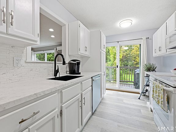 5th image of 111 Riverton Road #79