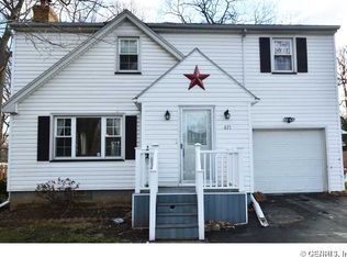 671 Tarrington Rd, Rochester, NY 14609